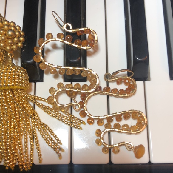 Three pairs of vintage large dangle earrings - Picture 4 of 8